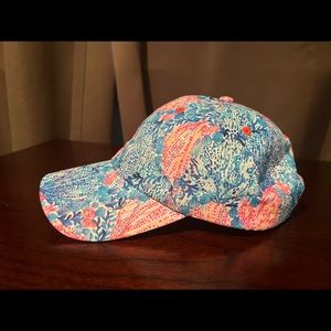 Lilly Pulitzer Run Around Hat in Sway With Me Print